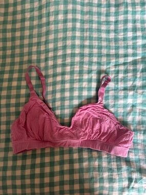 Women's Pink Wireless Bralette - Soft Stretch Support